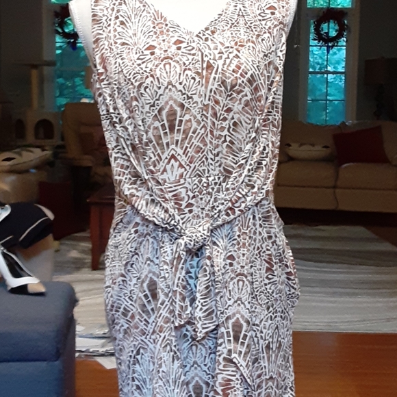 Romper - Picture 1 of 3